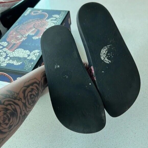 Gucci bangle tiger slides 37 - Picture 10 of 11